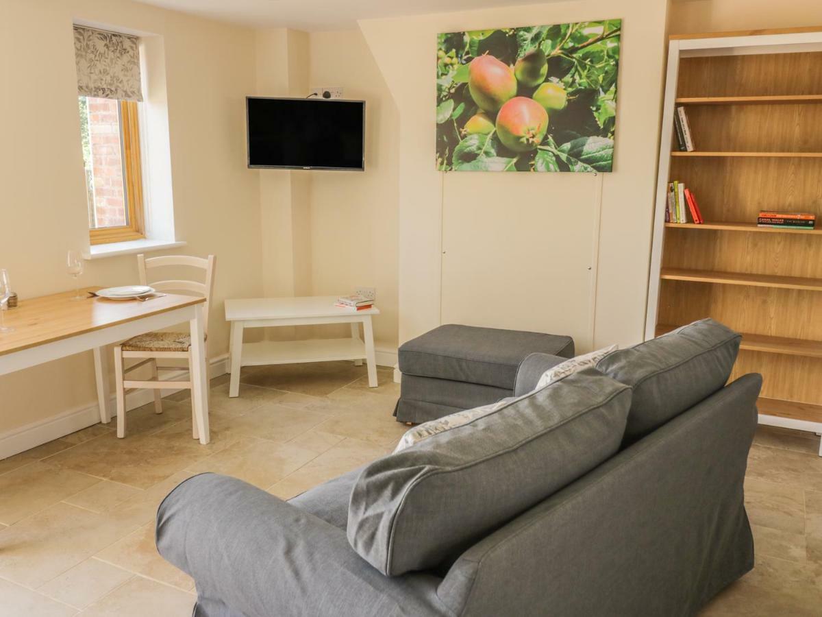 Cider Cottage Стратфорд на Ейвън Екстериор снимка