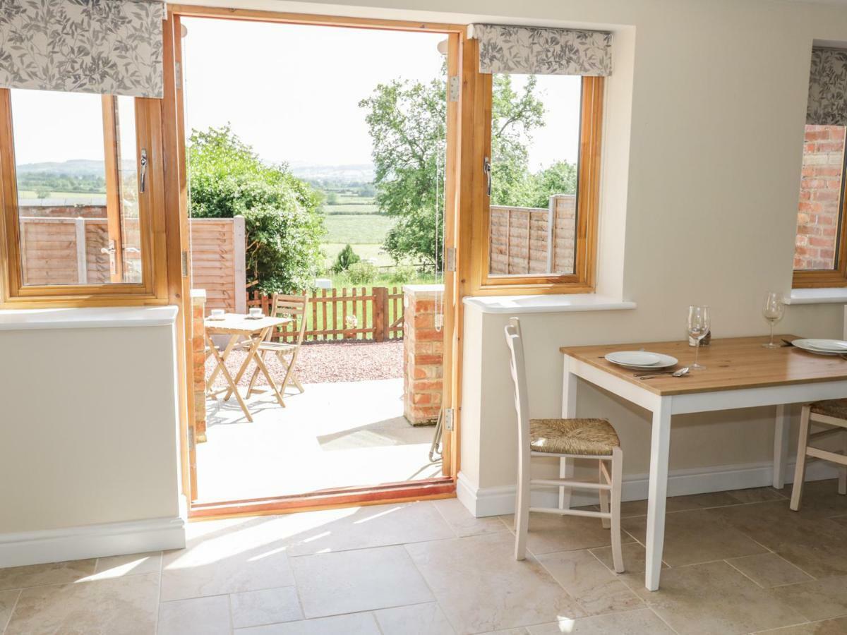Cider Cottage Стратфорд на Ейвън Екстериор снимка